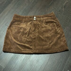 Forever 21 women’s brown corduroy mini skirt, large NWT